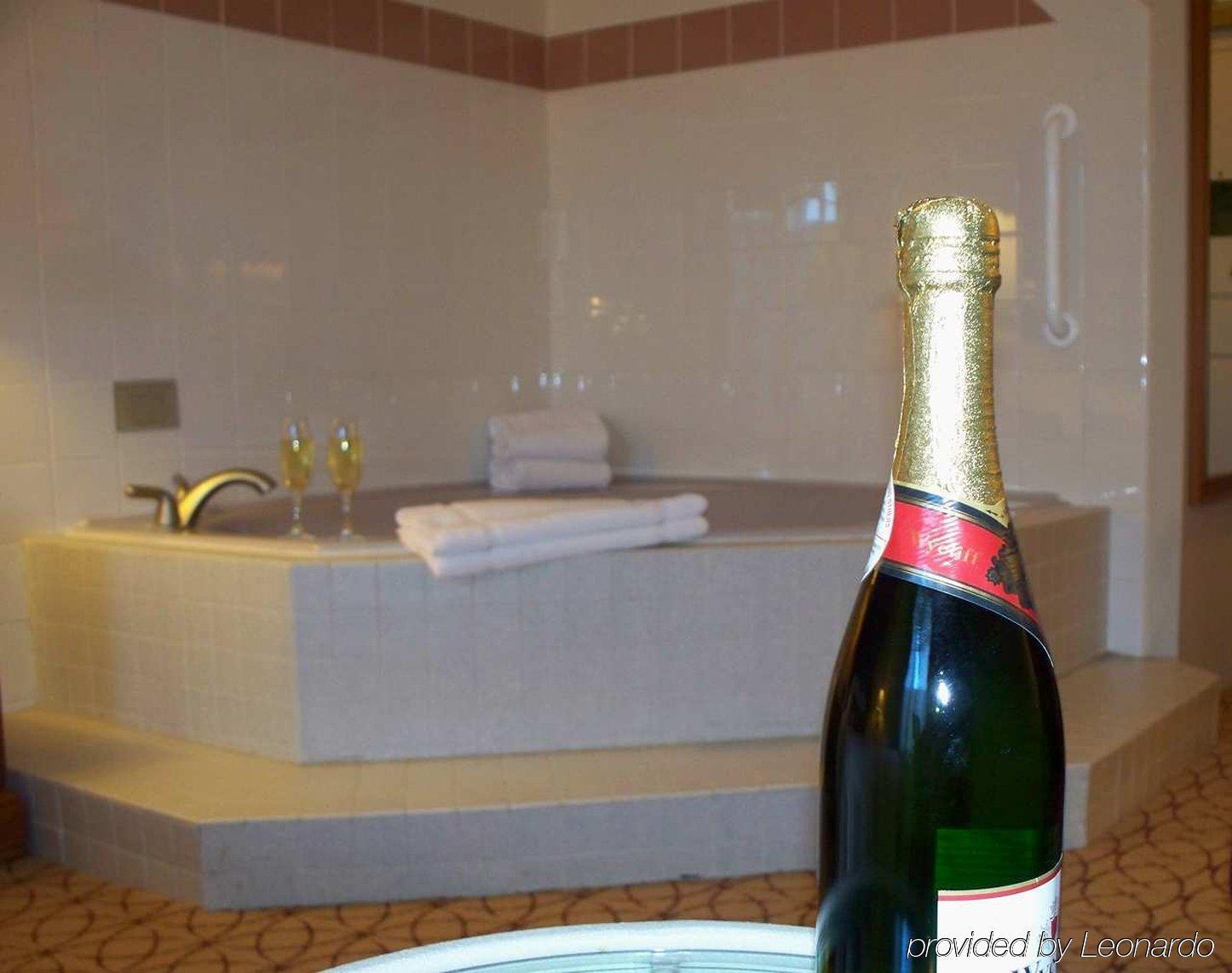 Hilton Garden Inn Fort Wayne Ellisville Номер фото